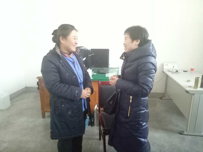 歷下區(qū)總工會(huì)、濟(jì)南市及歷下區(qū)兩級(jí)勞動(dòng)模范走訪慰問(wèn)我公司特困職工